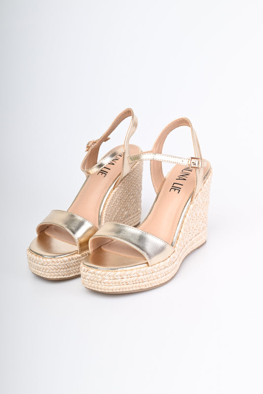 Woven wedge sandals