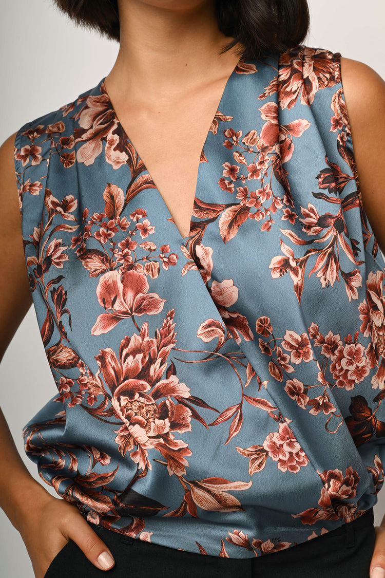 Floral print satin top