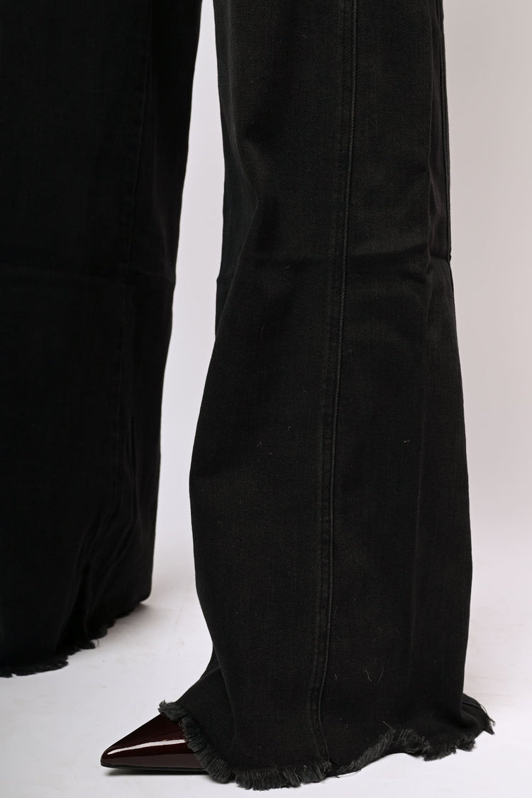 Wide-leg jeans