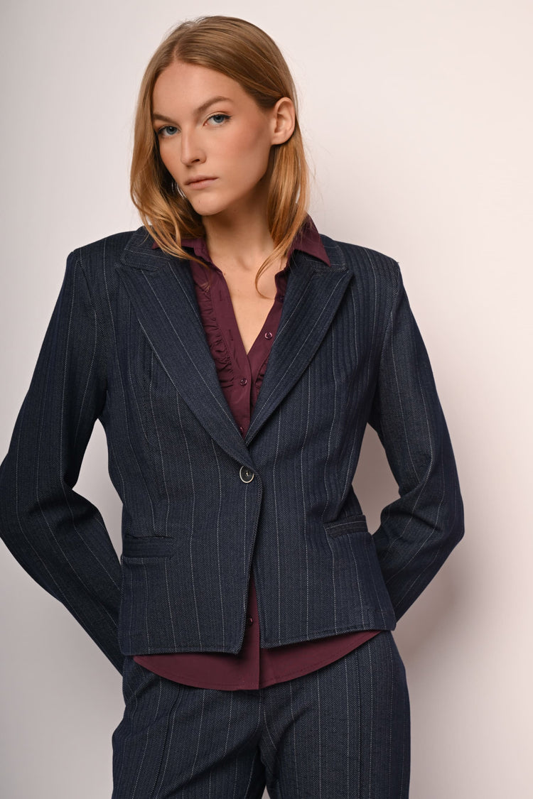 Single-breasted pinstriped blazer