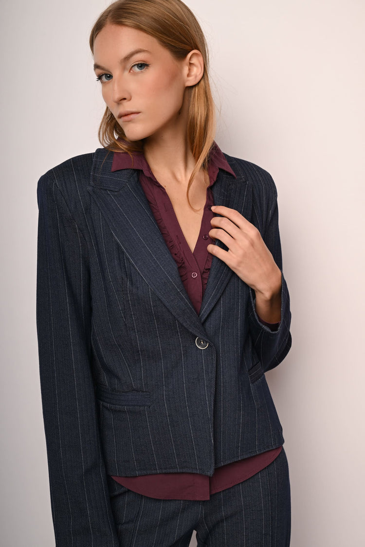 Single-breasted pinstriped blazer