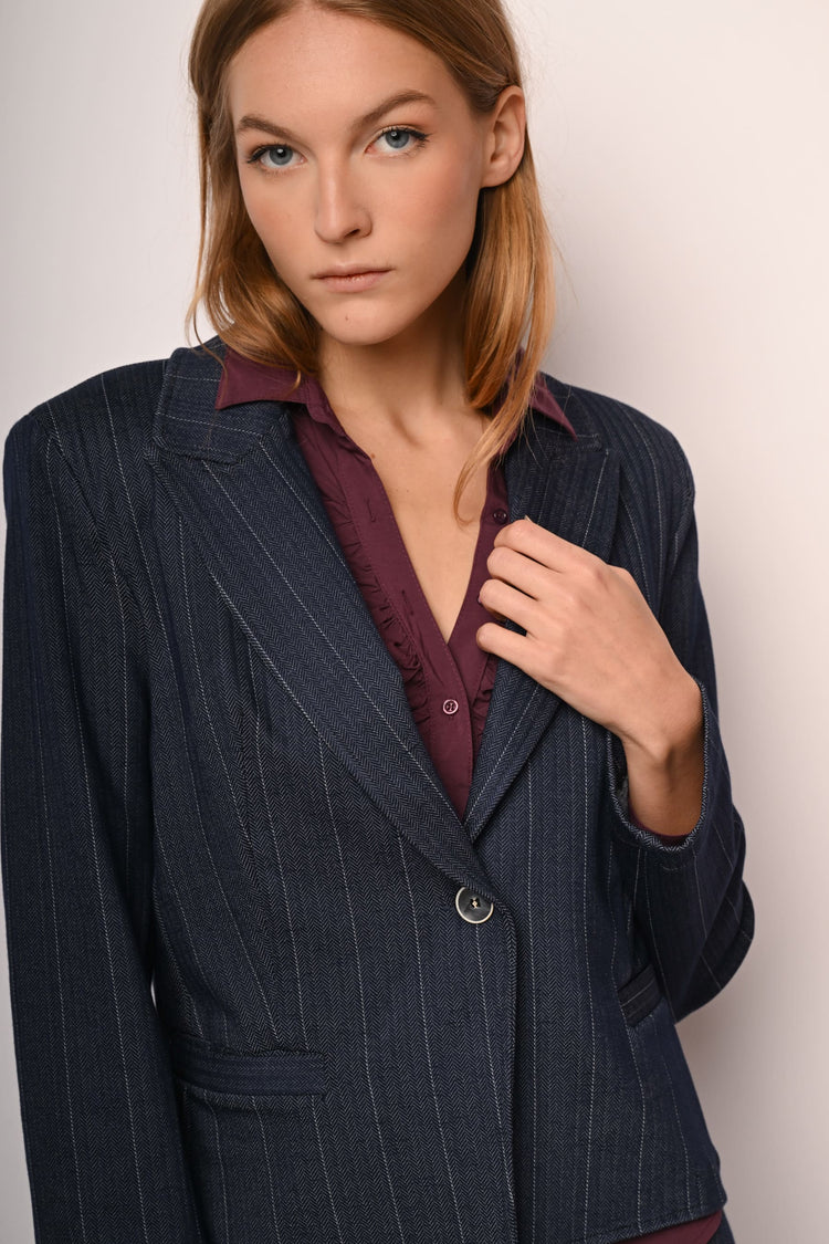 Single-breasted pinstriped blazer