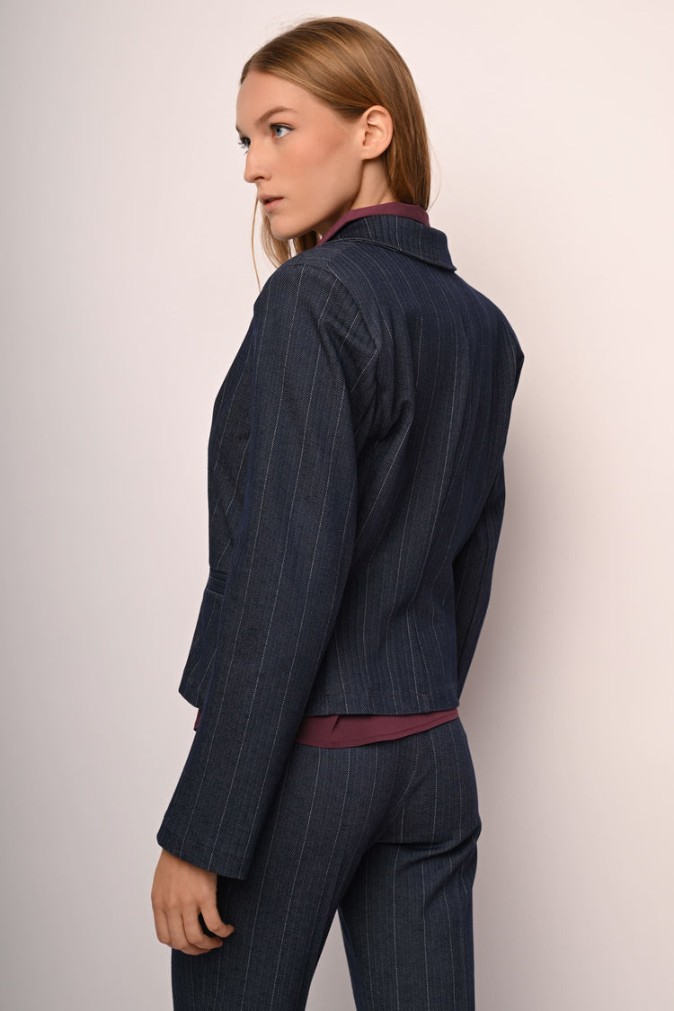 Single-breasted pinstriped blazer