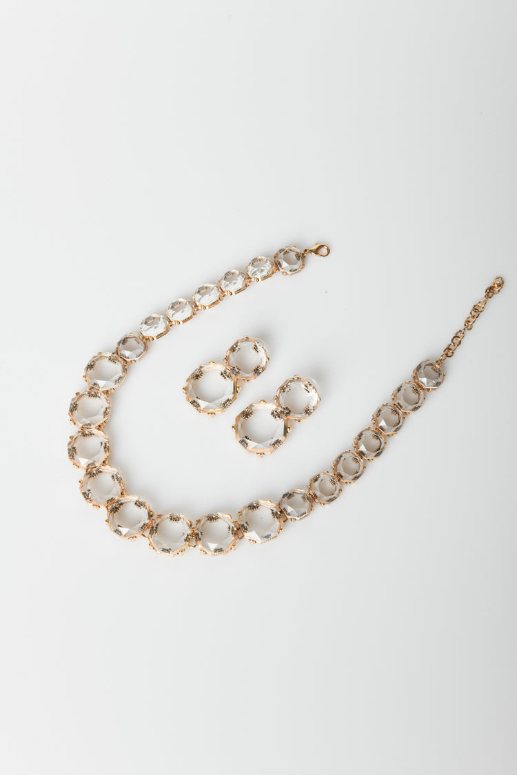 Earrings and necklace set