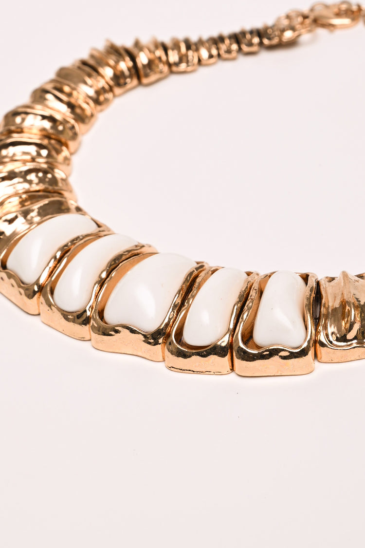 Enameled rigid necklace
