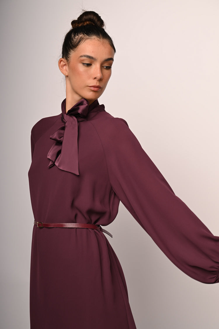 Pussy-bow-neck and belt dress