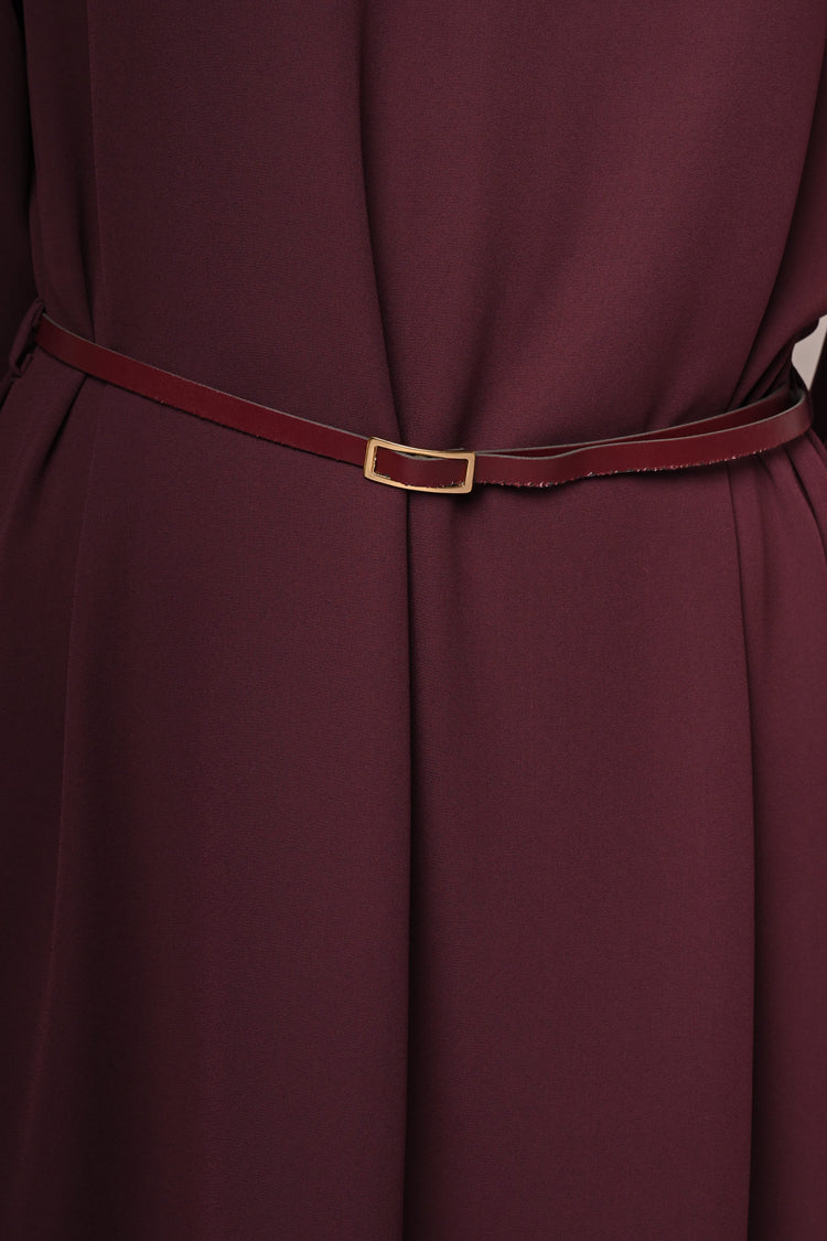 Pussy-bow-neck and belt dress