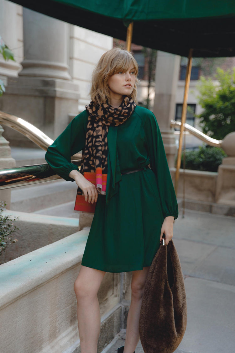 Pussy-bow-neck and belt dress