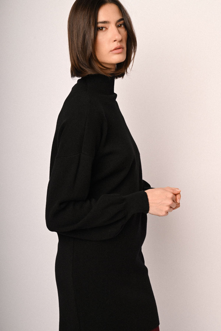 Long sleeved knit mini dress