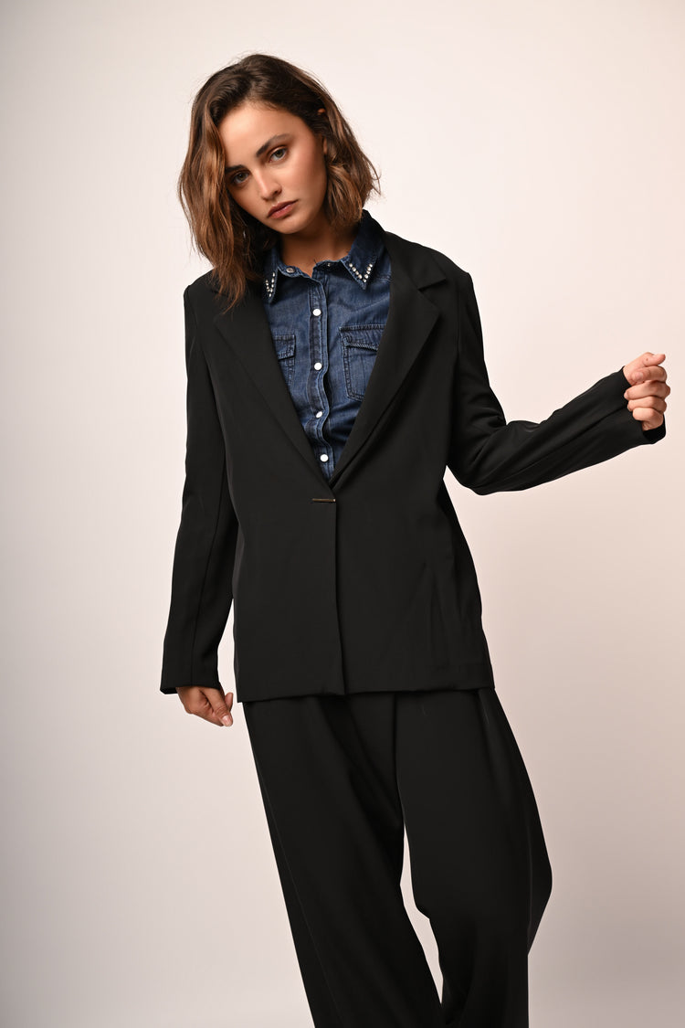 Thin button deconstructed blazer