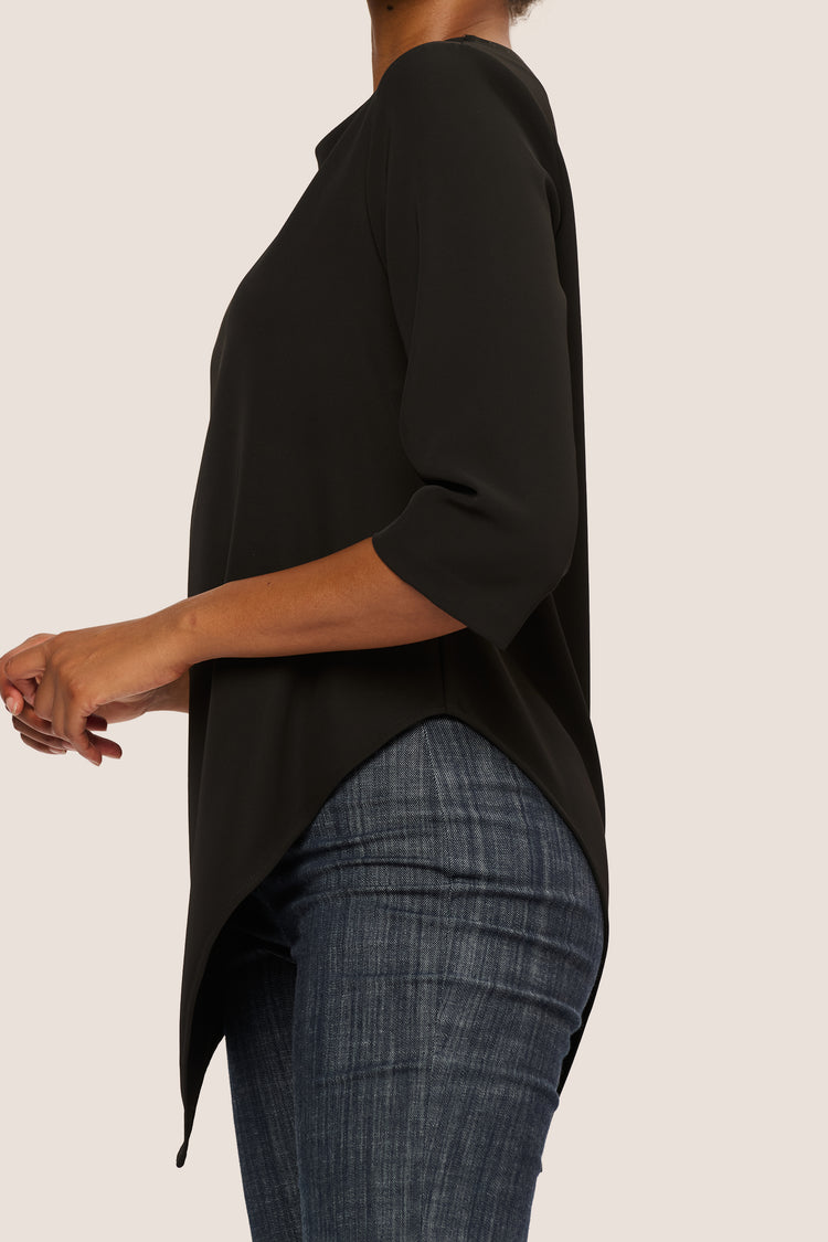 Asymmetric hem blouse