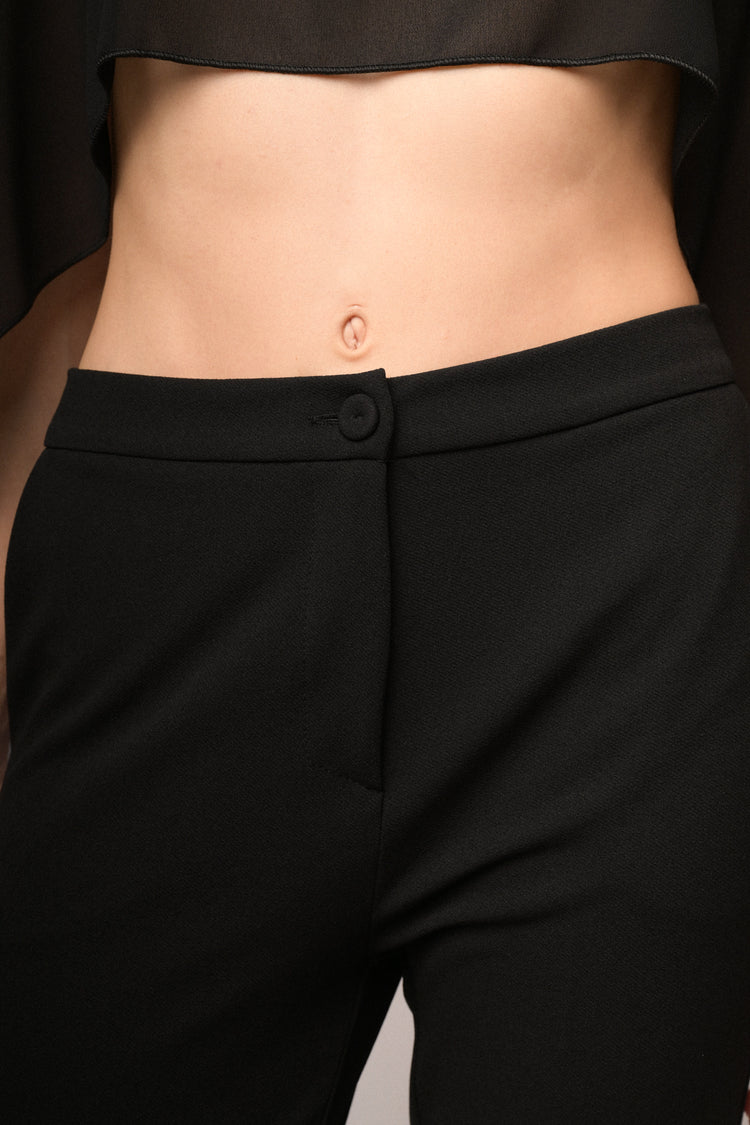 Pantaloni a zampa