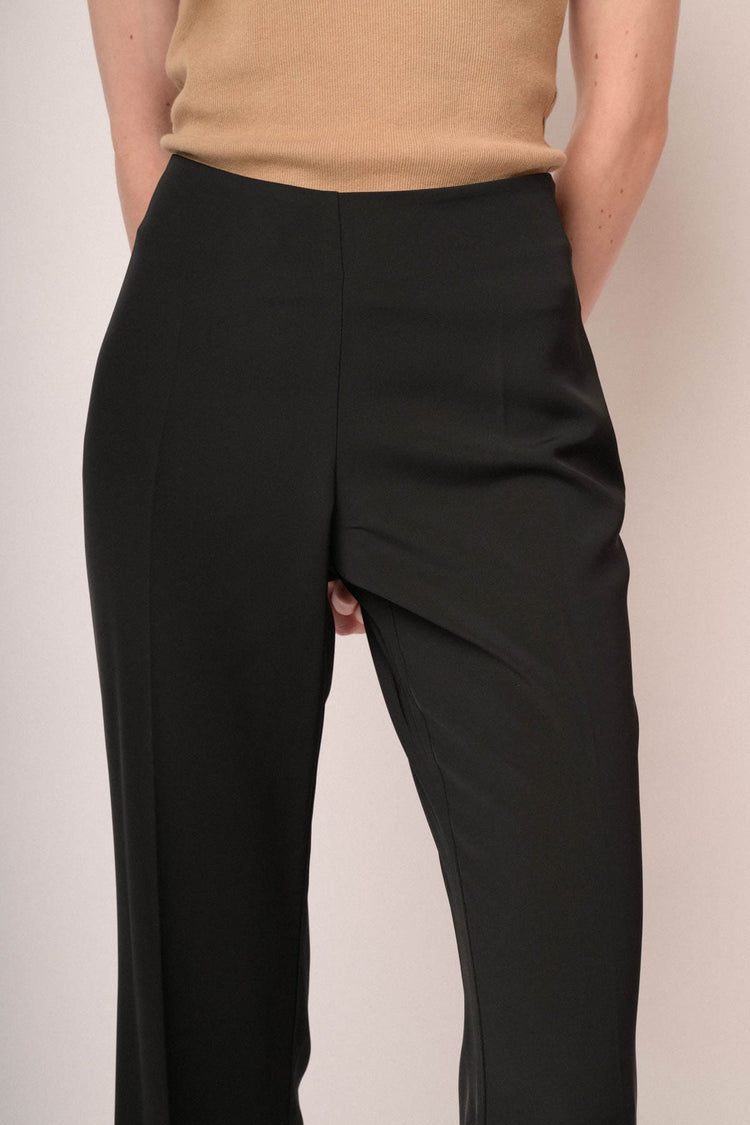 Pantaloni zampa morbidi