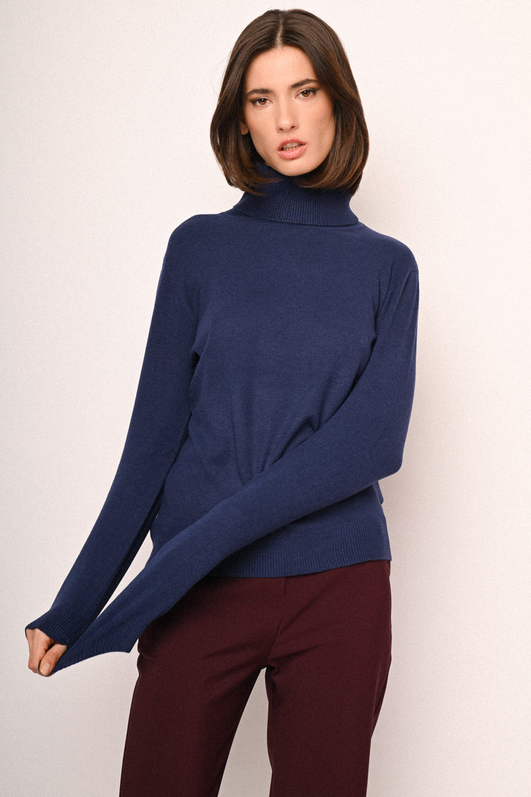 Wool-blend turtleneck