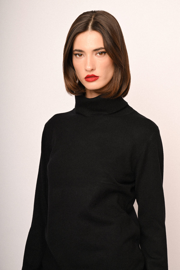 Wool-blend turtleneck