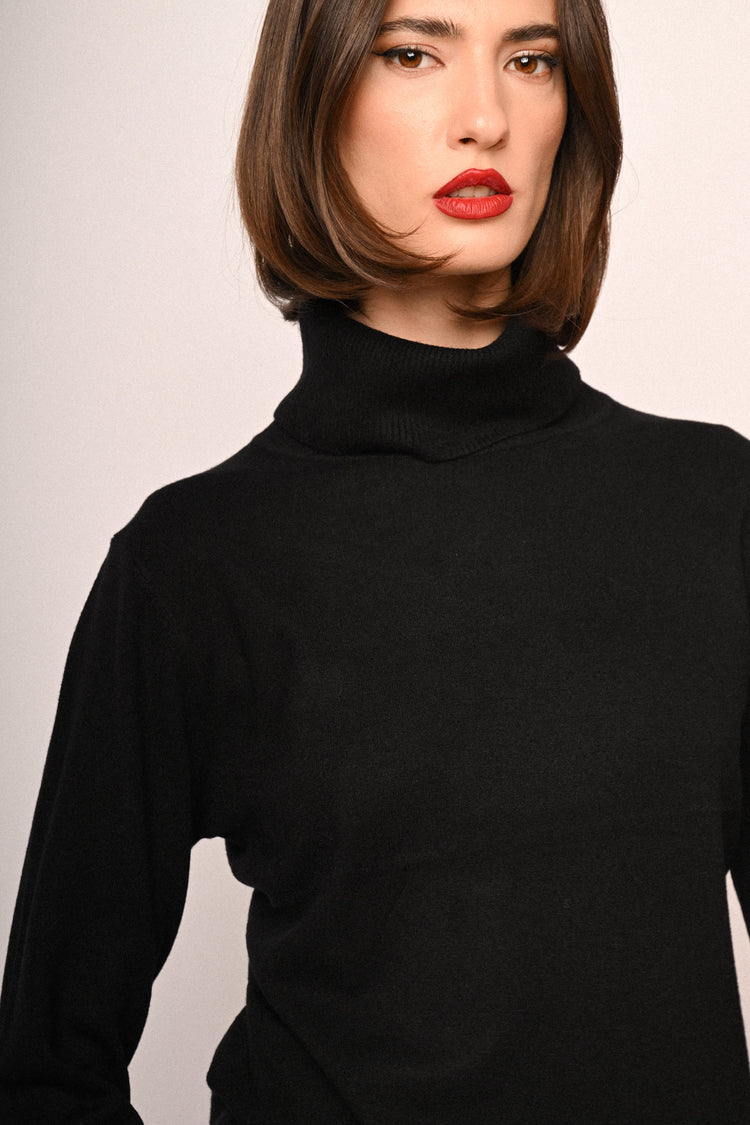 Wool-blend turtleneck
