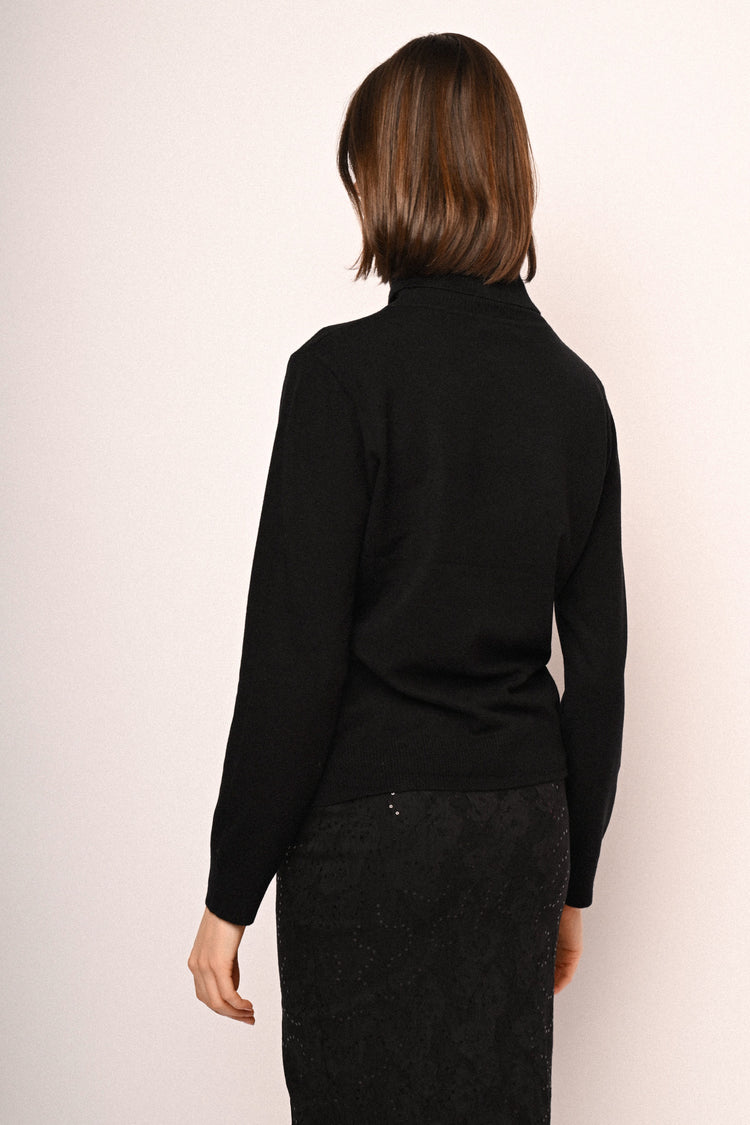 Wool-blend turtleneck