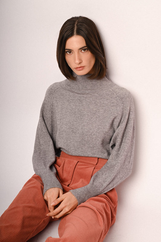 Raglan sleeved mock sweater