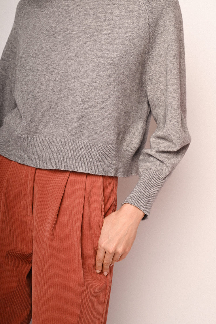 Raglan sleeved mock sweater