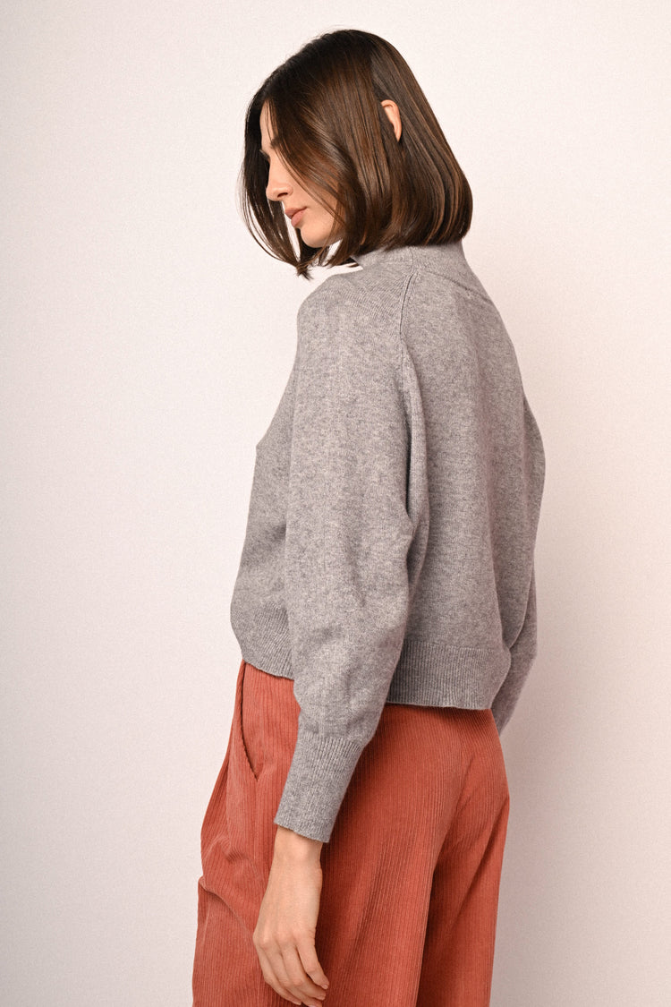 Raglan sleeved mock sweater