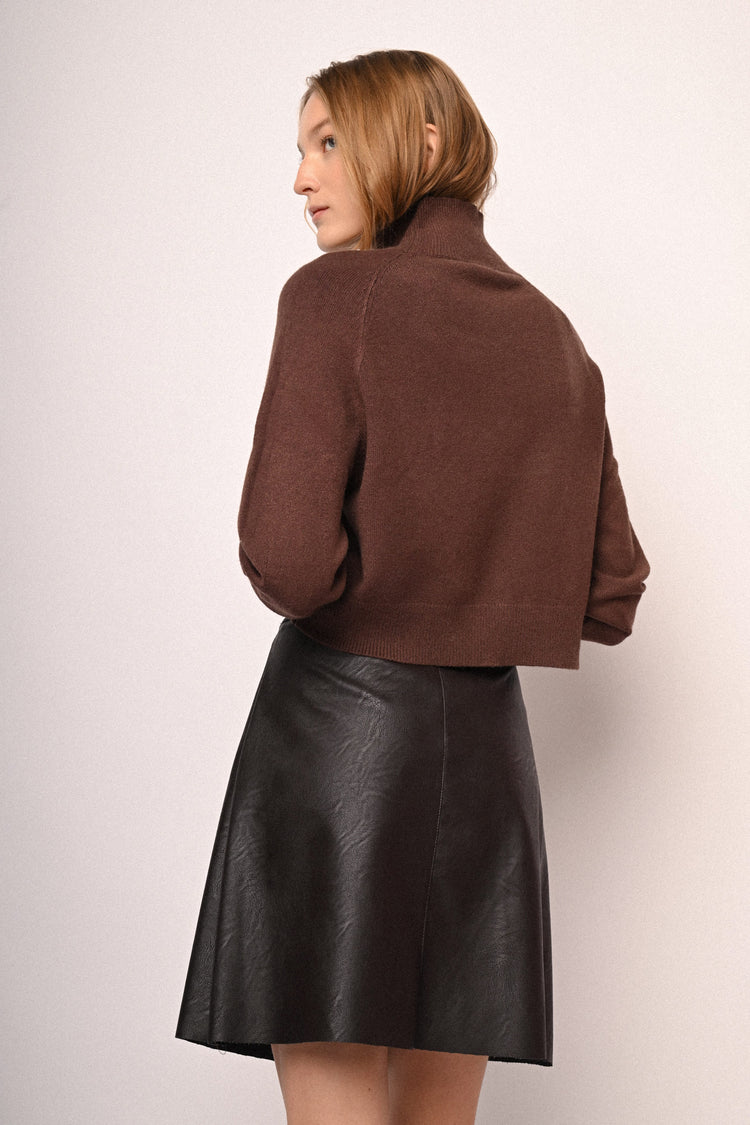 Raglan sleeves mock sweater