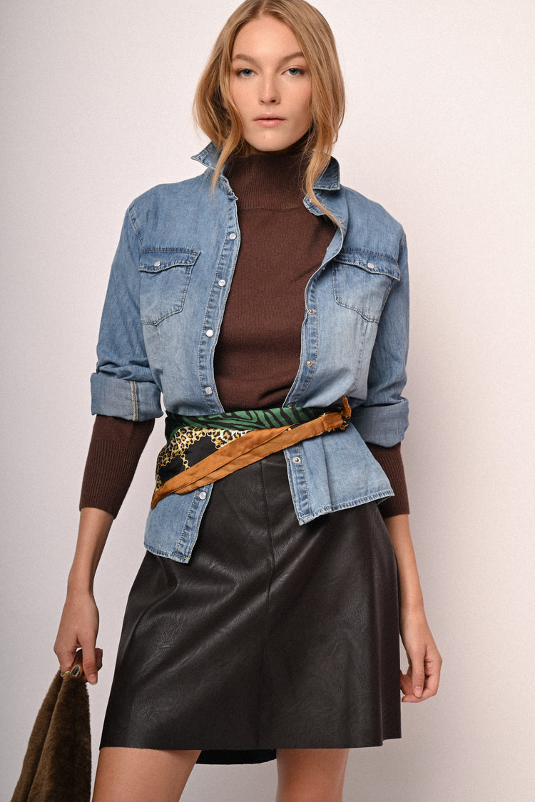 Raglan sleeves mock sweater