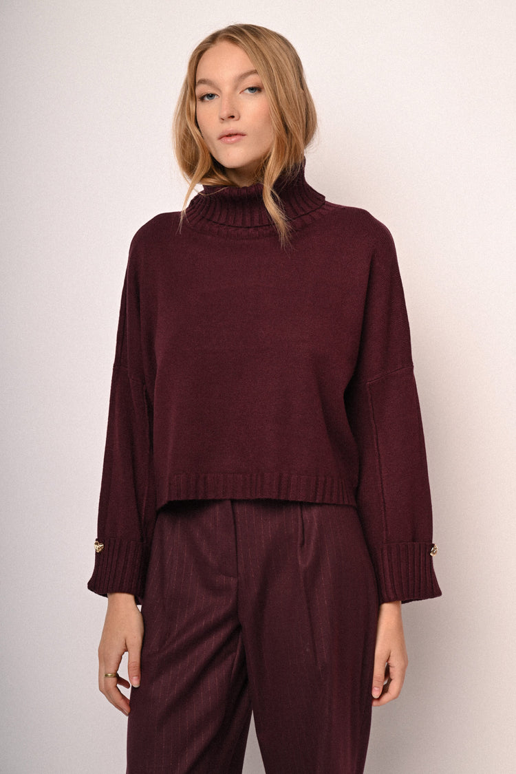 Heart button turtleneck