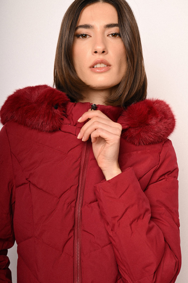 Faux fur trimmed-hoodie quilted nylon down jacket