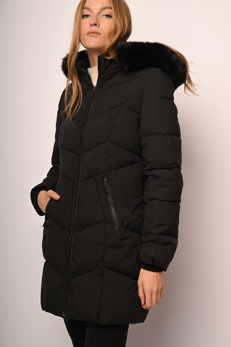 Faux fur trimmed-hoodie quilted nylon down jacket