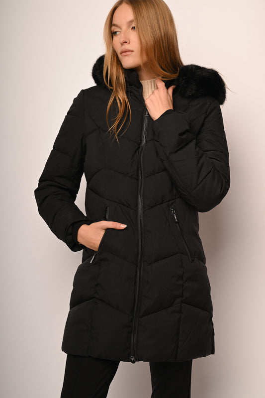 Faux fur trimmed-hoodie quilted nylon down jacket