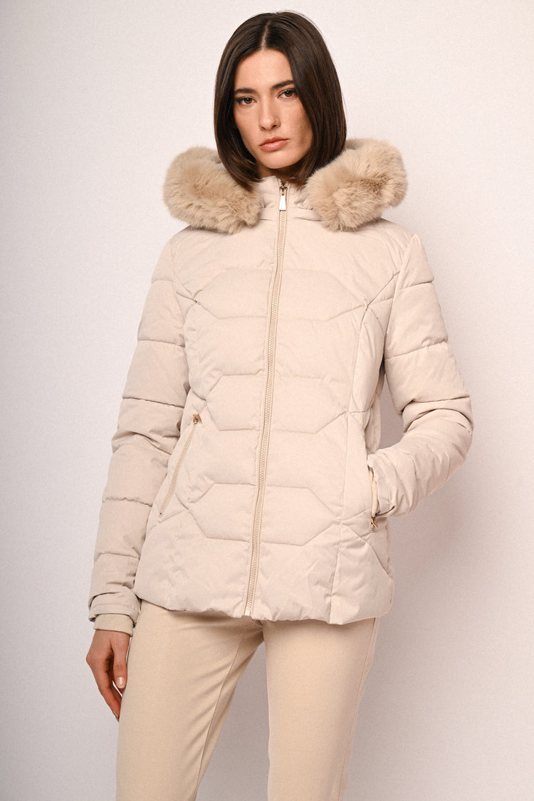Faux fur trimmed-hood down jacket
