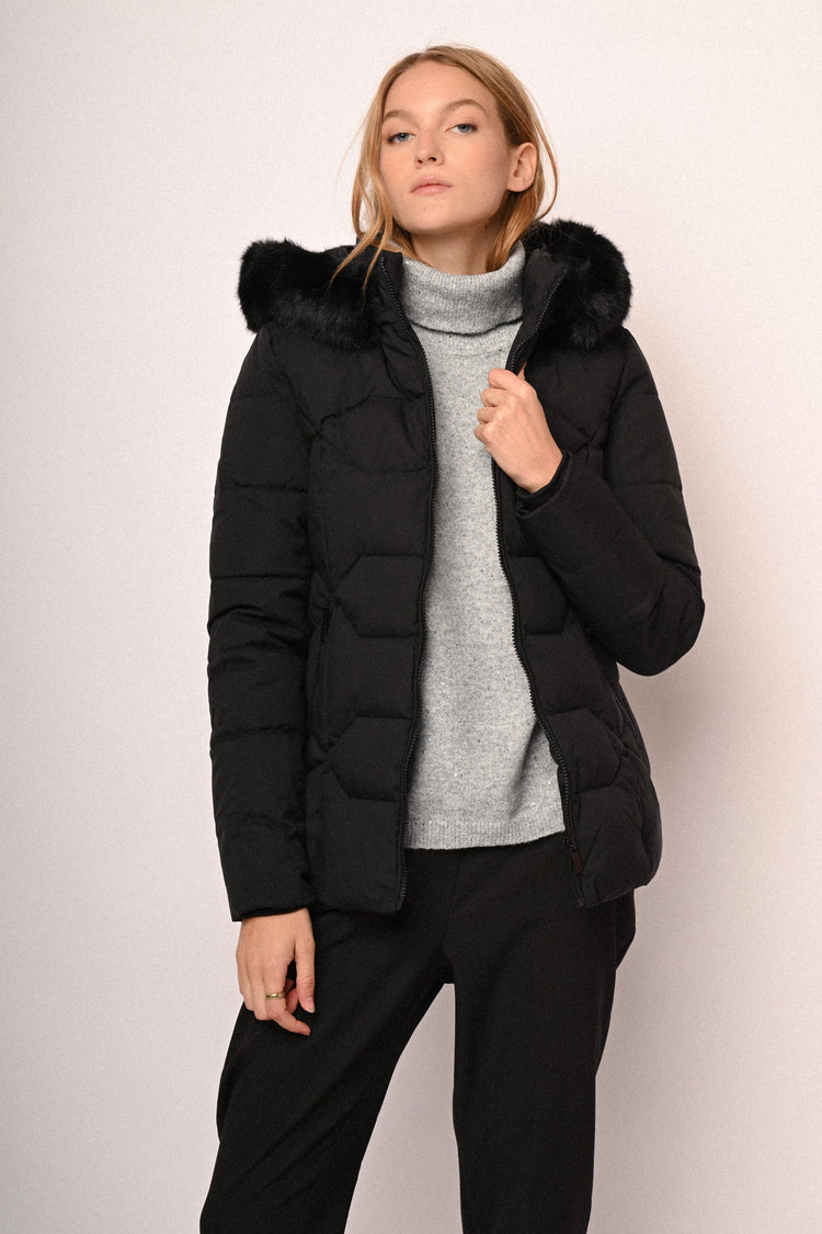 Faux fur hood short down jacket