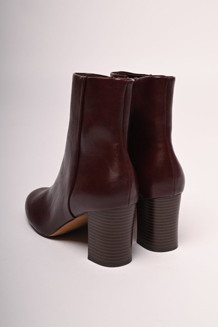 Block heel ankle boots