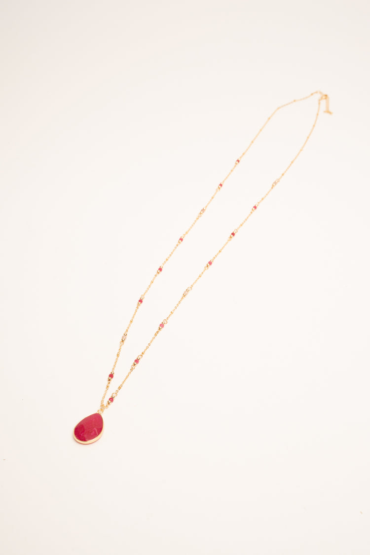 Fuchsia drop pendant necklace