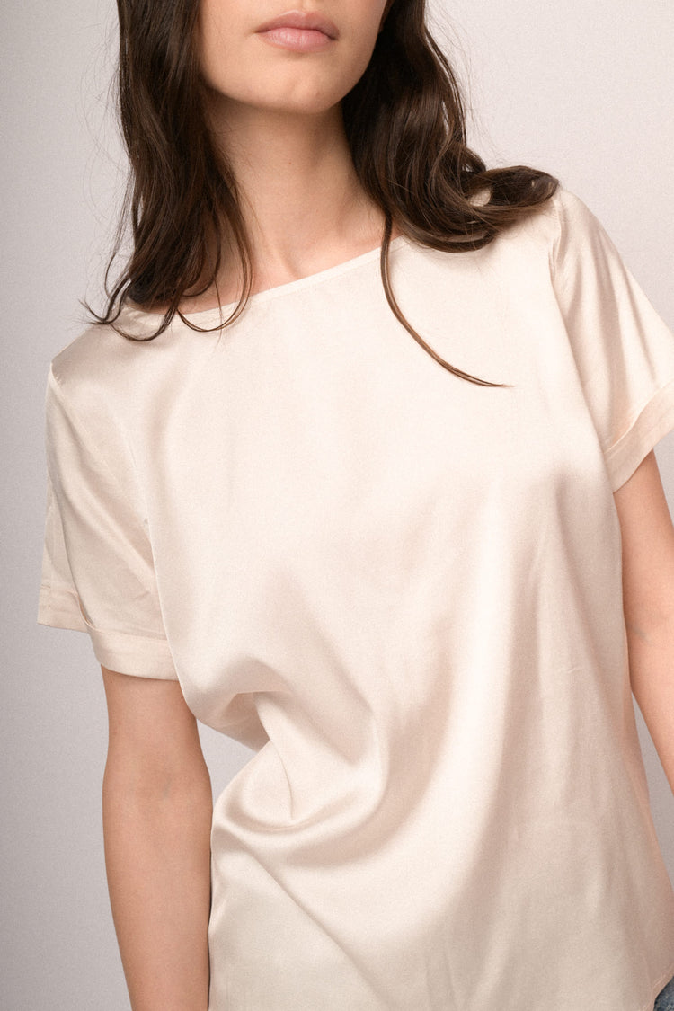 Ivory satin viscose t-shirt