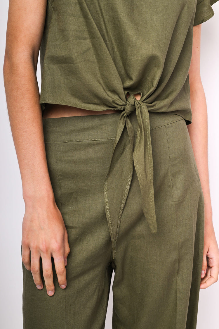 Knot linen-blend top