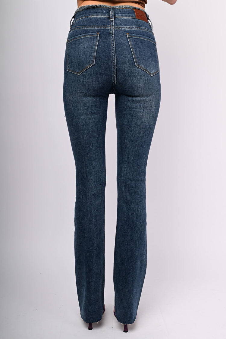 Frayed waistband jeans