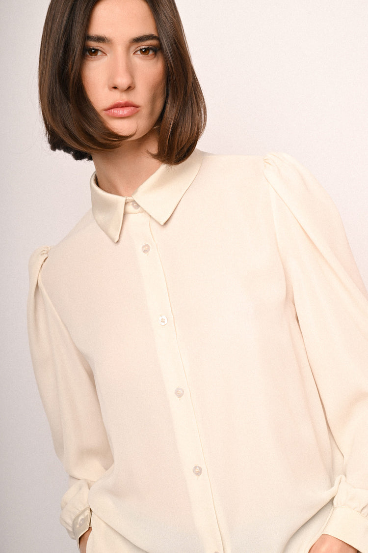 Satin collar shirt
