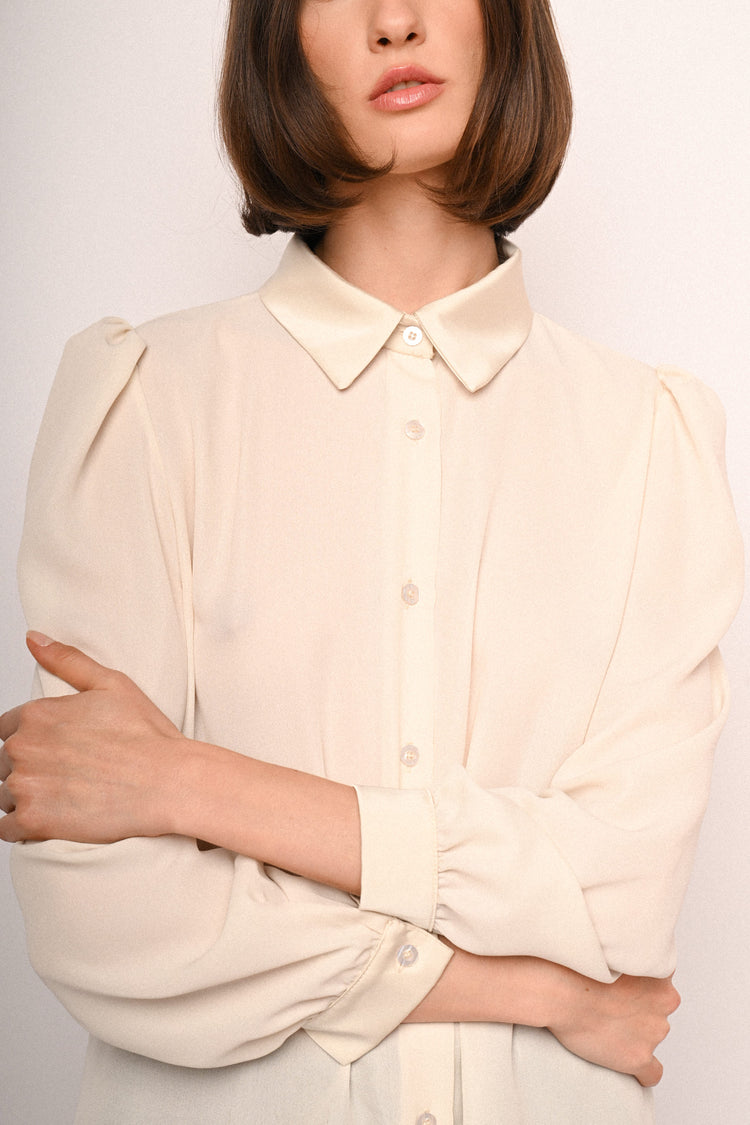 Satin collar shirt