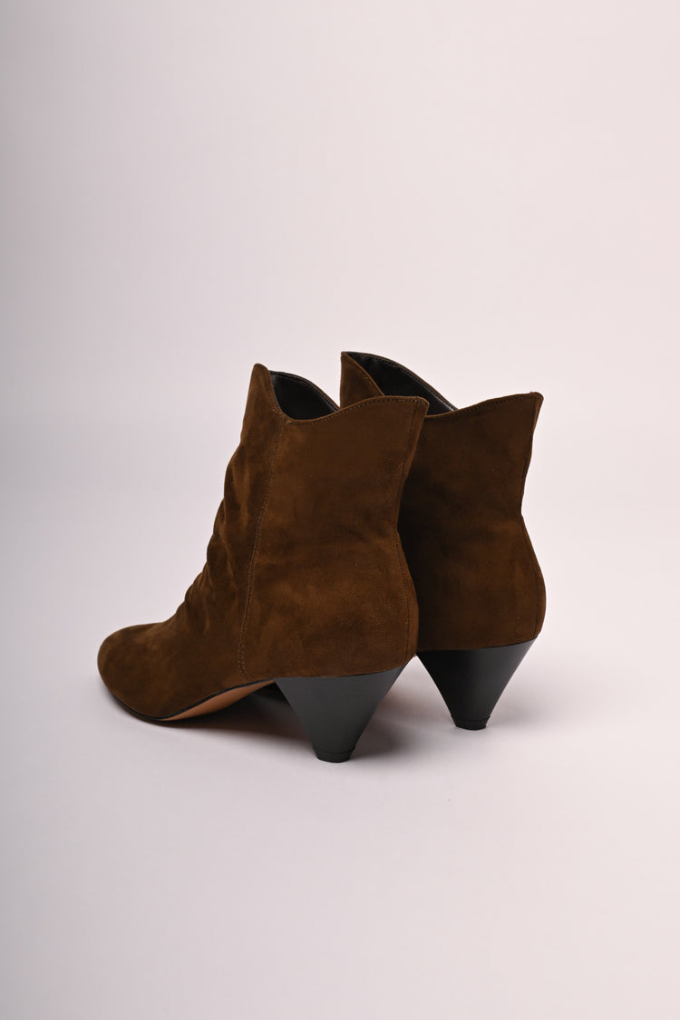 Cone-heel pleated ankle boots
