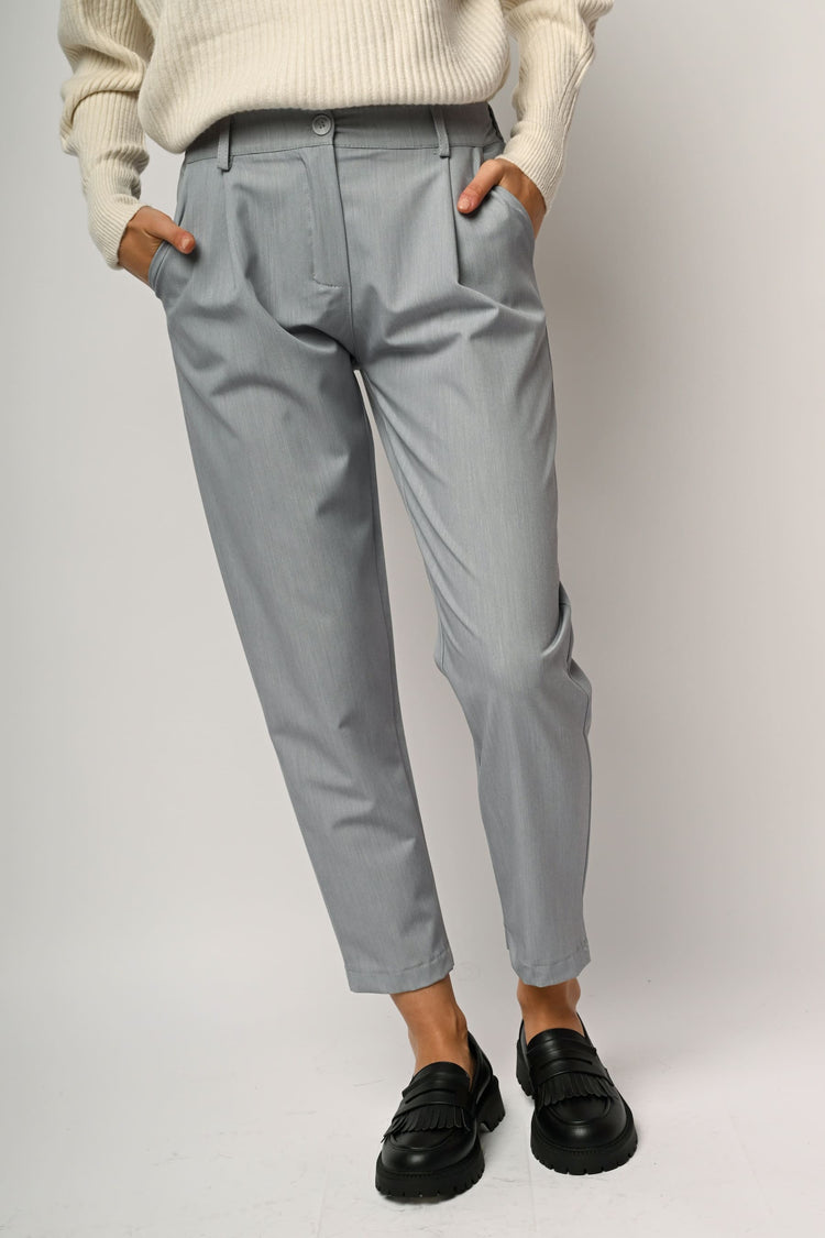 Pleated straight-leg trousers