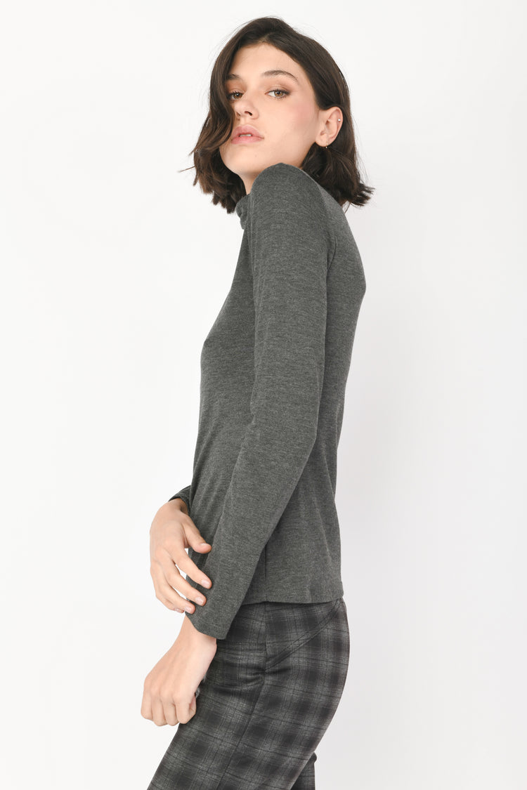 Viscose turtleneck