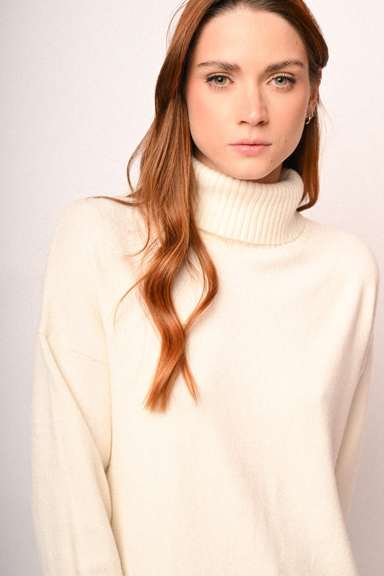 Oversized turtleneck