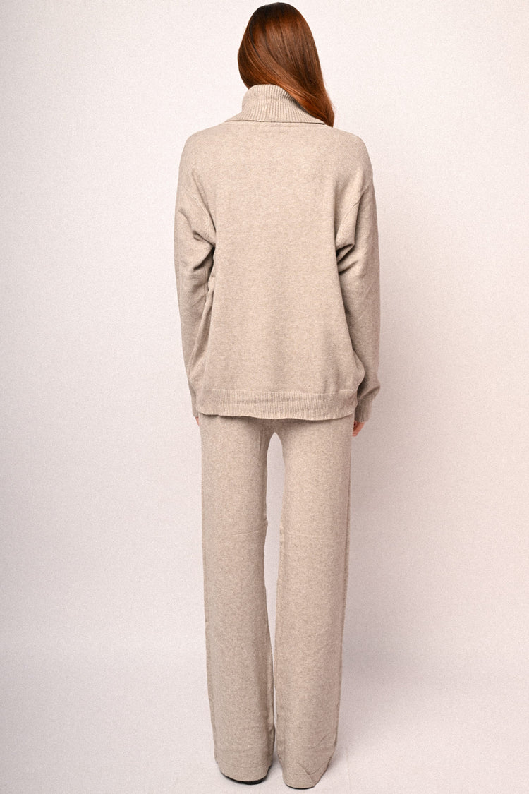 Oversized basic turtleneck