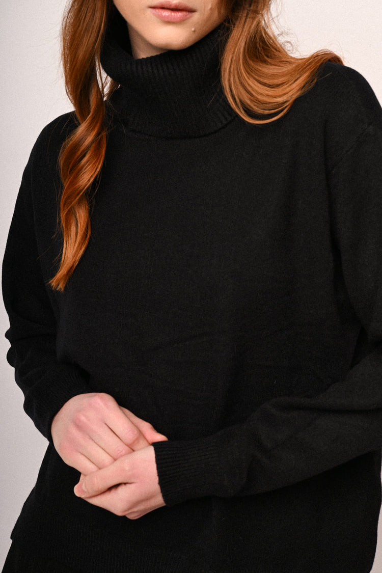 Oversized basic turtleneck