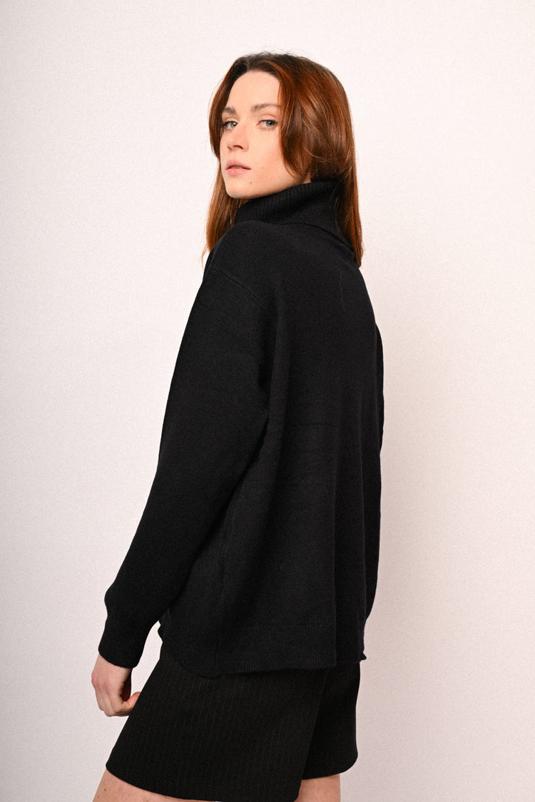 Oversized basic turtleneck