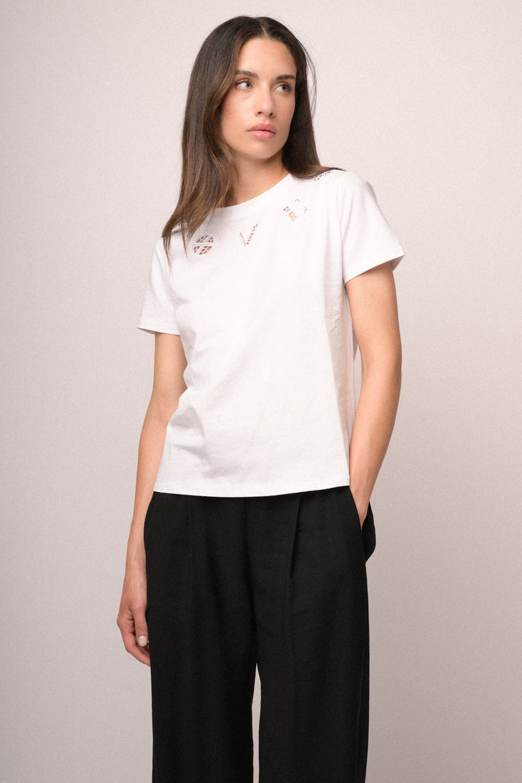 Maglia con ricamo love