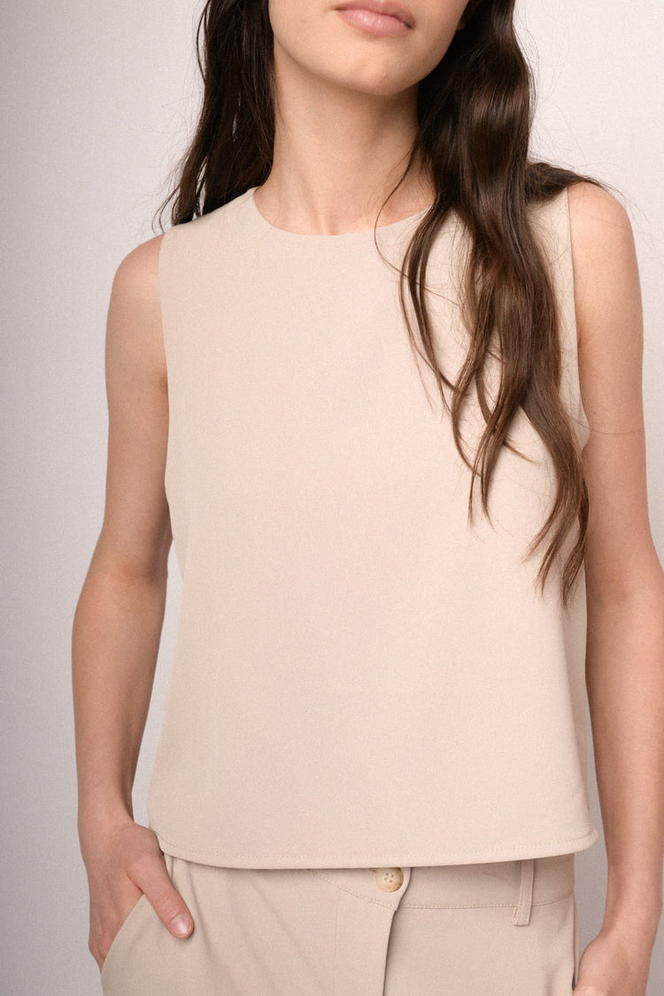 Beige fluid cropped top