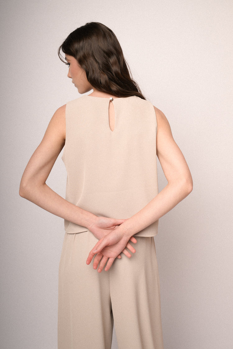 Beige fluid cropped top