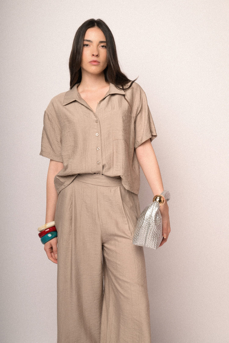Beige crinkled viscose cropped trousers